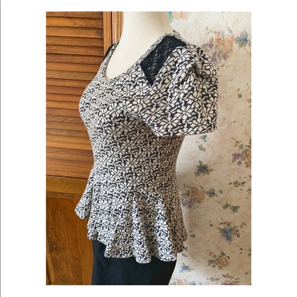 Anthropologie Knitted & Knotted peplum sweater - Picture 2 of 5